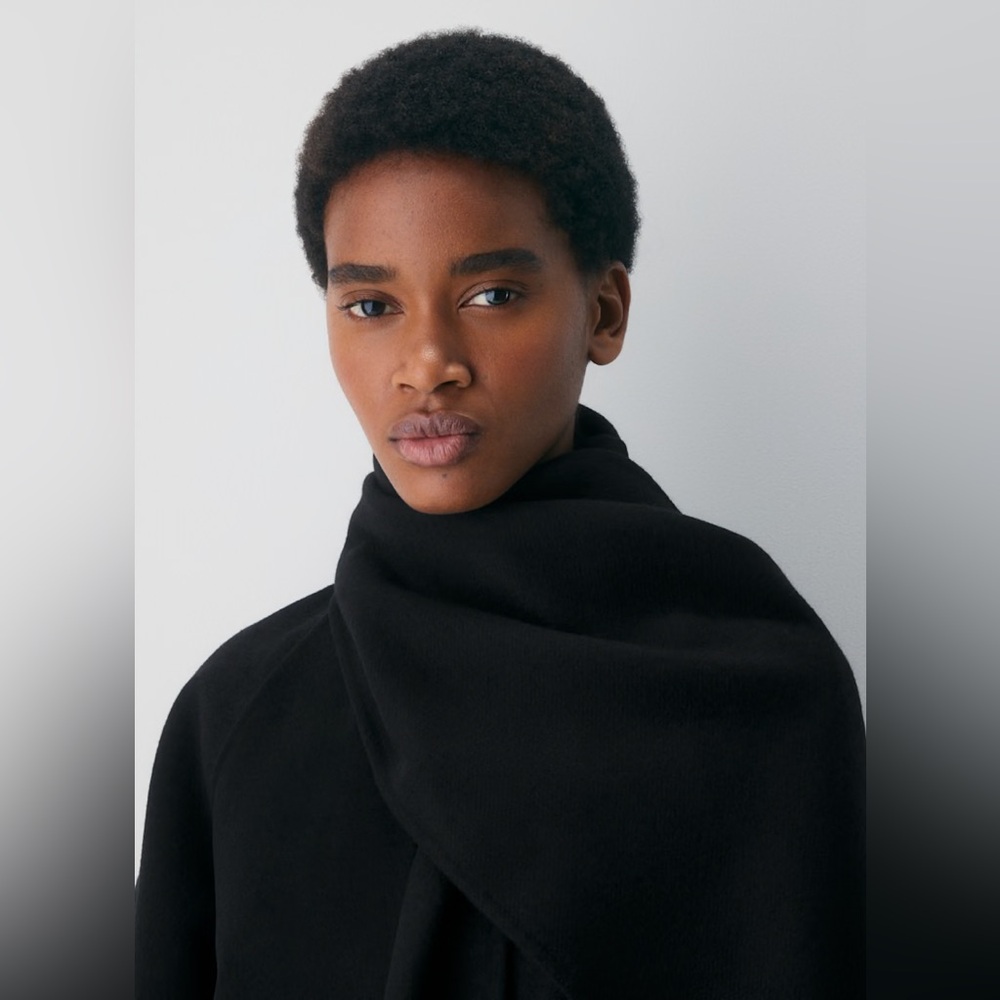 Aritzia Embrace Black Wool Scarf Coat - Picture 4 of 10